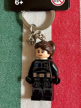 LEGO Star Wars "Jyn Erso Key Chain" 853040 with tag. LIKE NEW!